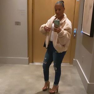 Meet your Posher, Marina